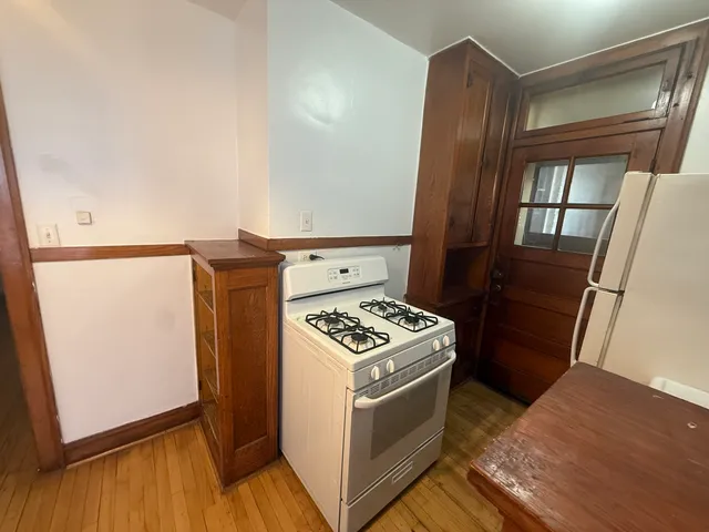 $1,050 | 3150 North Linder Avenue, Unit 1, Chicago, IL 60641