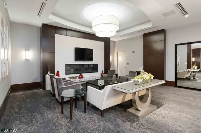 $699,000 | 40 Park Morristown Nj 07960, Unit 315, Morristown, NJ 07960