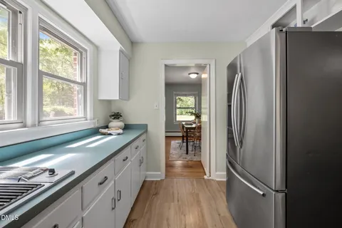 $825,000 | 68 Oakwood Drive, Chapel Hill, NC 27517