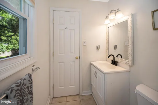 $374,900 | 26 Teton Drive, Fredericksburg, VA 22408