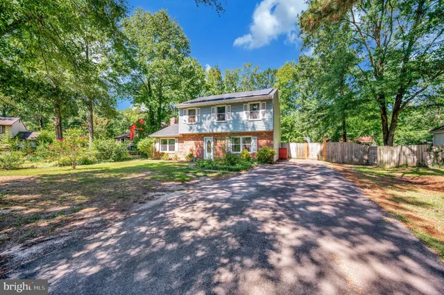 $374,900 | 26 Teton Drive, Fredericksburg, VA 22408
