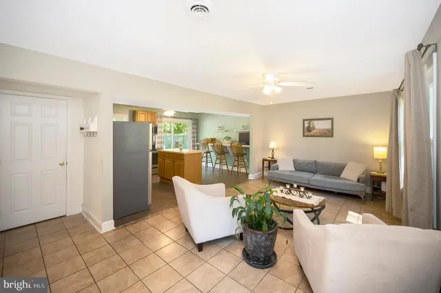 $374,900 | 26 Teton Drive, Fredericksburg, VA 22408