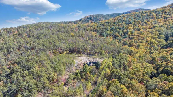 $464,900 | 3085 Creekside Drive, Salem, VA 24153