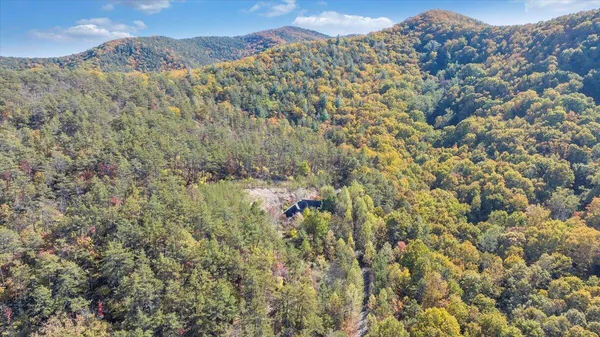 $464,900 | 3085 Creekside Drive, Salem, VA 24153