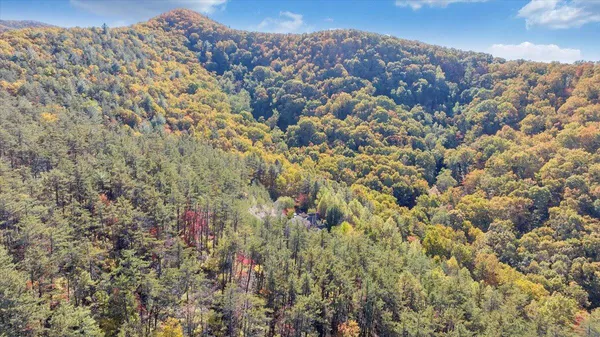 $464,900 | 3085 Creekside Drive, Salem, VA 24153