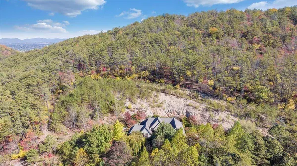 $464,900 | 3085 Creekside Drive, Salem, VA 24153