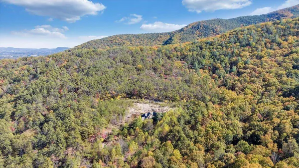 $464,900 | 3085 Creekside Drive, Salem, VA 24153