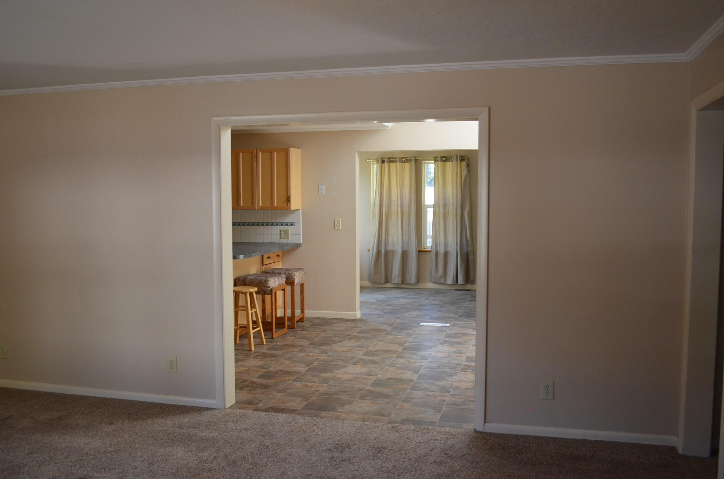 137008 Main Street Crescent, OR 97733 - Photo 6 of 50 a view of a hallway with dining area