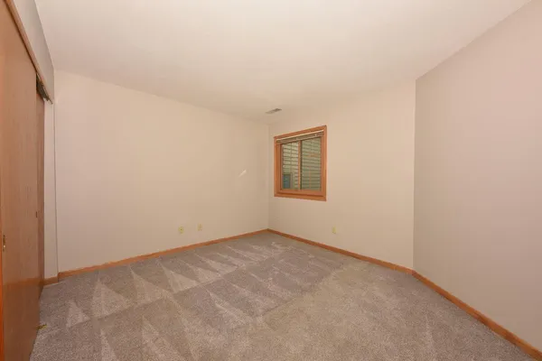 $289,000 | 18575 Brookfield Lake Drive, Unit 61, Brookfield, WI 53045
