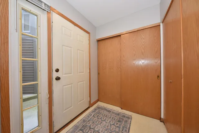 $289,000 | 18575 Brookfield Lake Drive, Unit 61, Brookfield, WI 53045