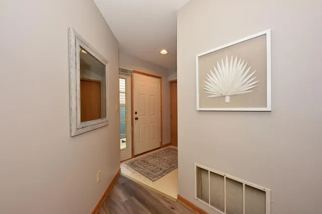 $289,000 | 18575 Brookfield Lake Drive, Unit 61, Brookfield, WI 53045