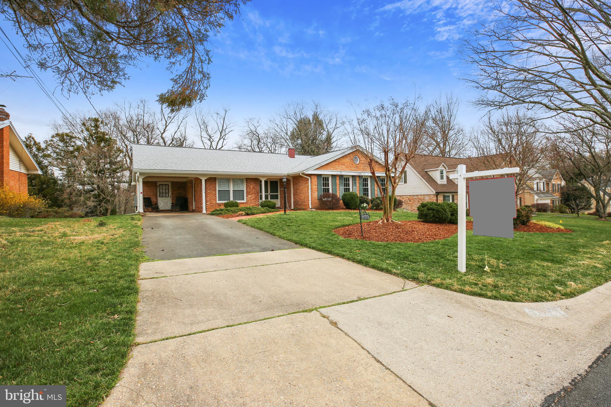 11715 Saddlerock Road Silver Spring, MD 20902 - Photo 2 of 30 Driveway