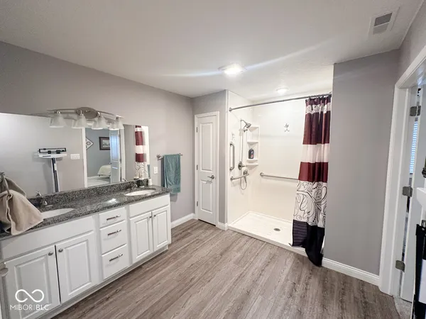$285,000 | 2724 Heritage Parkway, Anderson, IN 46012