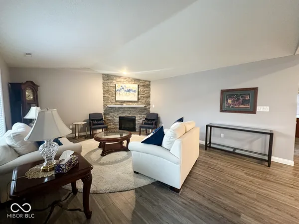 $285,000 | 2724 Heritage Parkway, Anderson, IN 46012