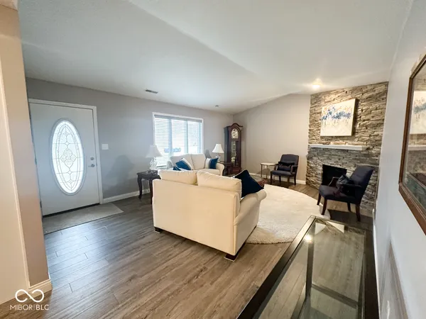 $285,000 | 2724 Heritage Parkway, Anderson, IN 46012