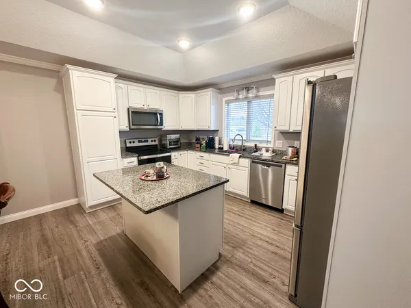 $285,000 | 2724 Heritage Parkway, Anderson, IN 46012