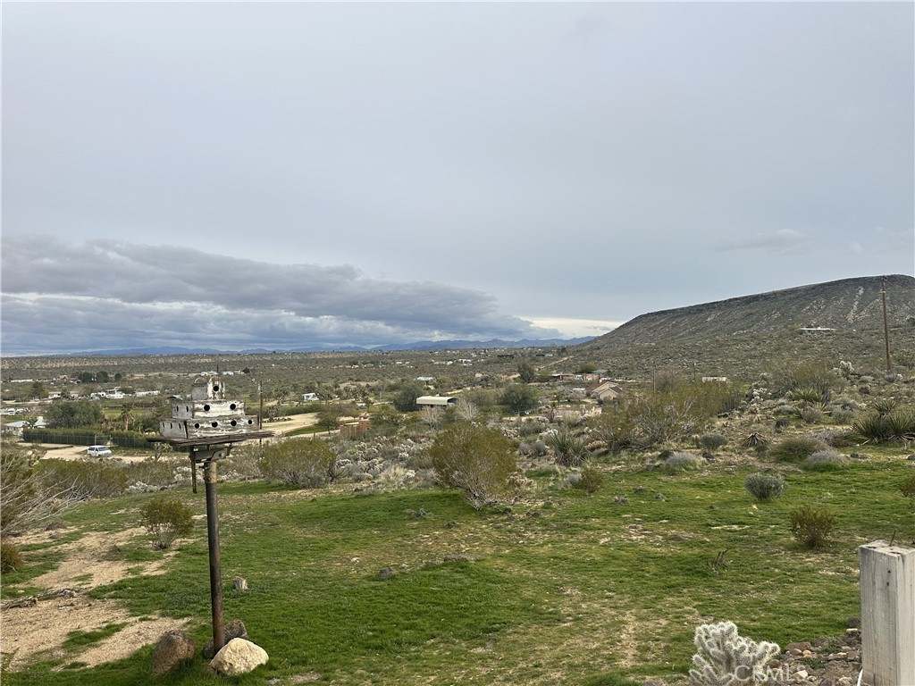 55710 Chaparral Road Yucca Valley, CA 92284 - Photo 2 of 18