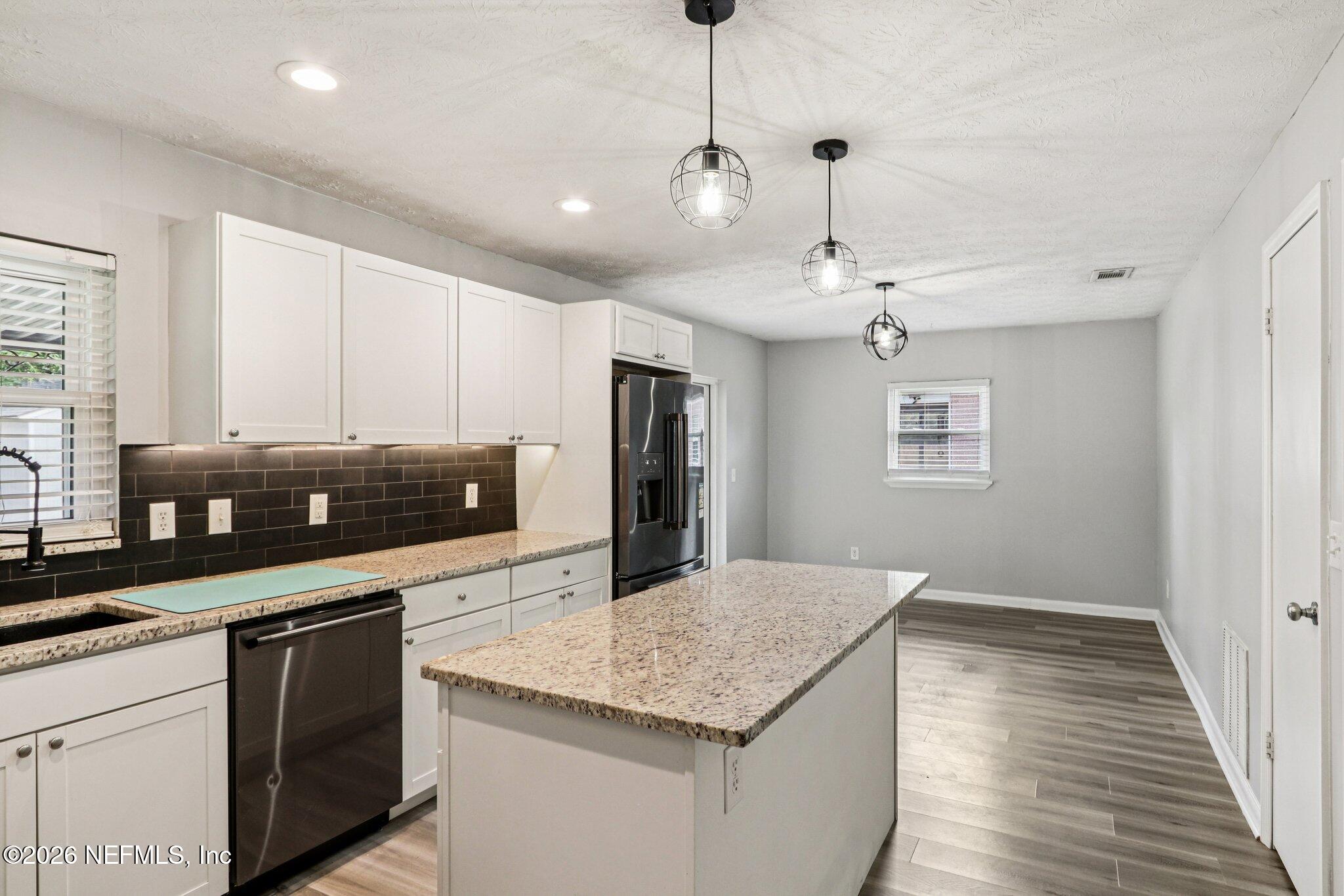 7815 Old Kings Road South Jacksonville, FL 32217 - Photo 11 of 28 KITCHEN 2