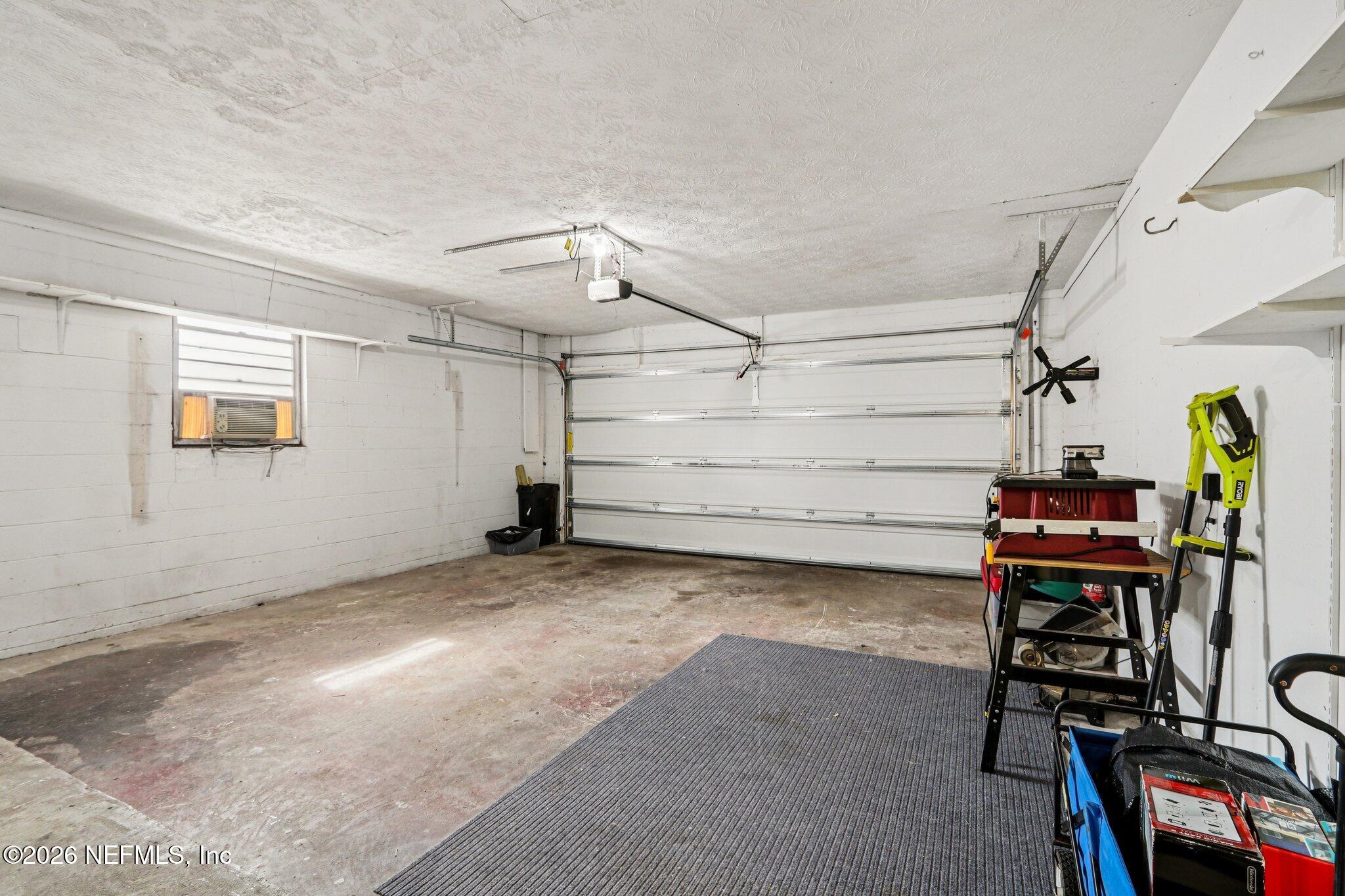 7815 Old Kings Road South Jacksonville, FL 32217 - Photo 20 of 28 2-CAR GARAGE