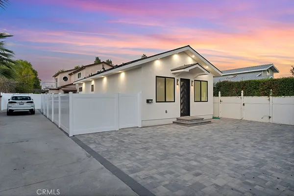 $3,500 | 17425 Los Alimos Street, Unit 17423, Granada Hills, CA 91344