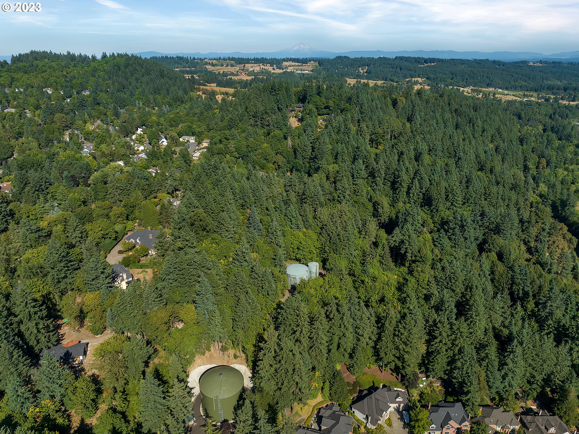 18815 Hilltop Road Lake Oswego, OR 97034 - Photo 13 of 26 Drone View/UAV