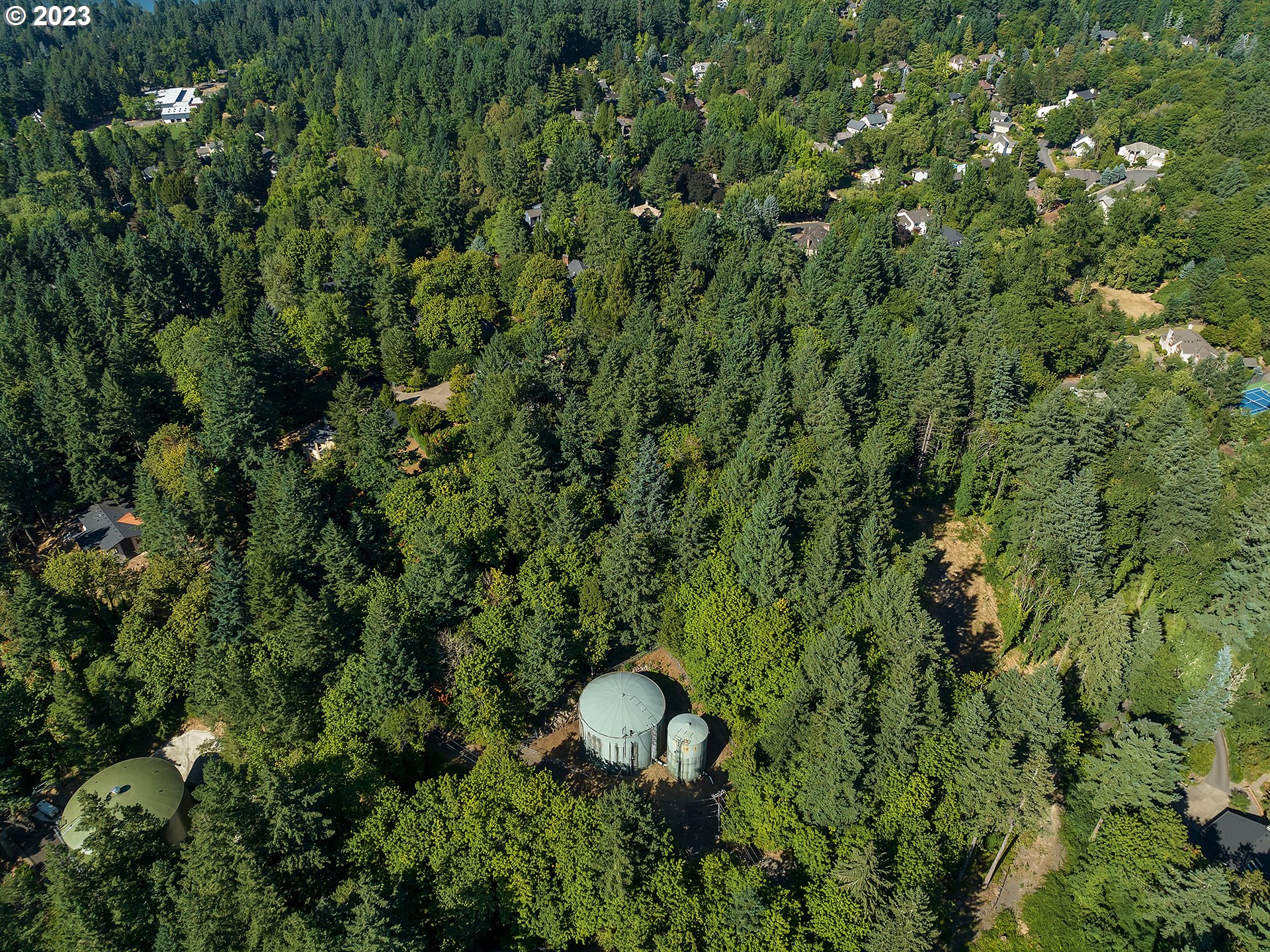 18815 Hilltop Road Lake Oswego, OR 97034 - Photo 16 of 26 Drone View/UAV