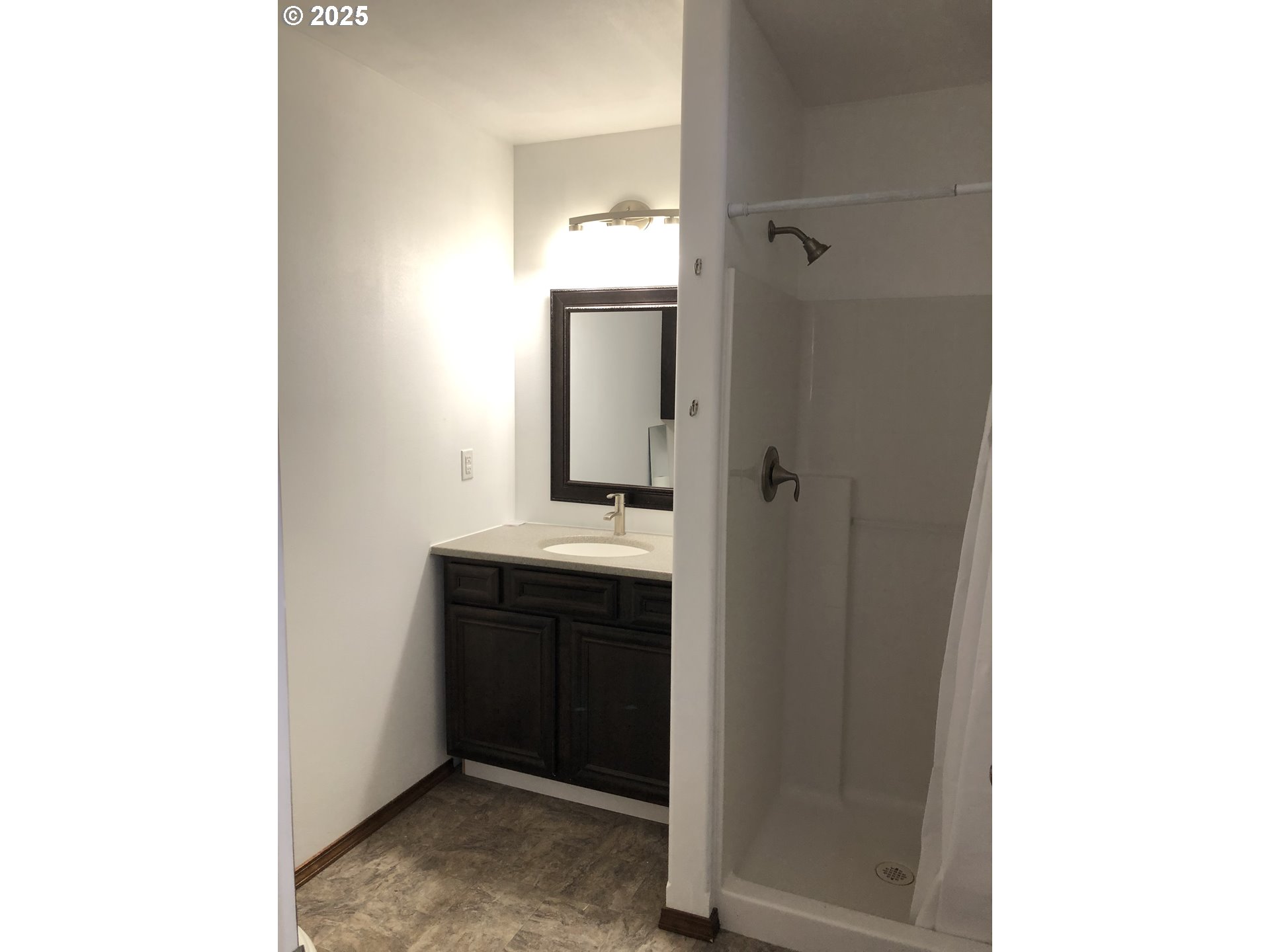 159 Southwest Nye Avenue Pendleton, OR 97801 - Photo 12 of 30 Gallery Image 12