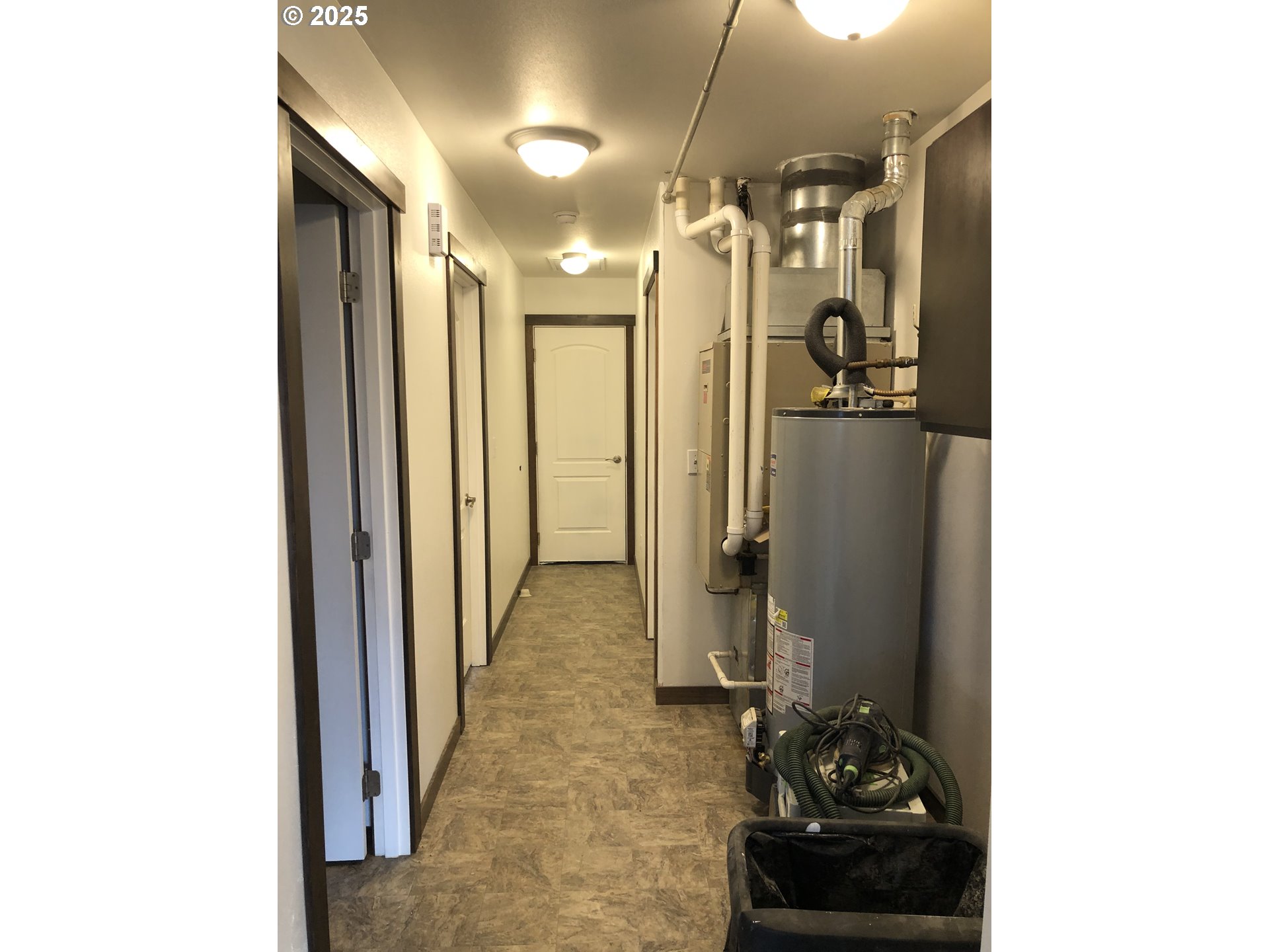 159 Southwest Nye Avenue Pendleton, OR 97801 - Photo 9 of 30 Gallery Image 9