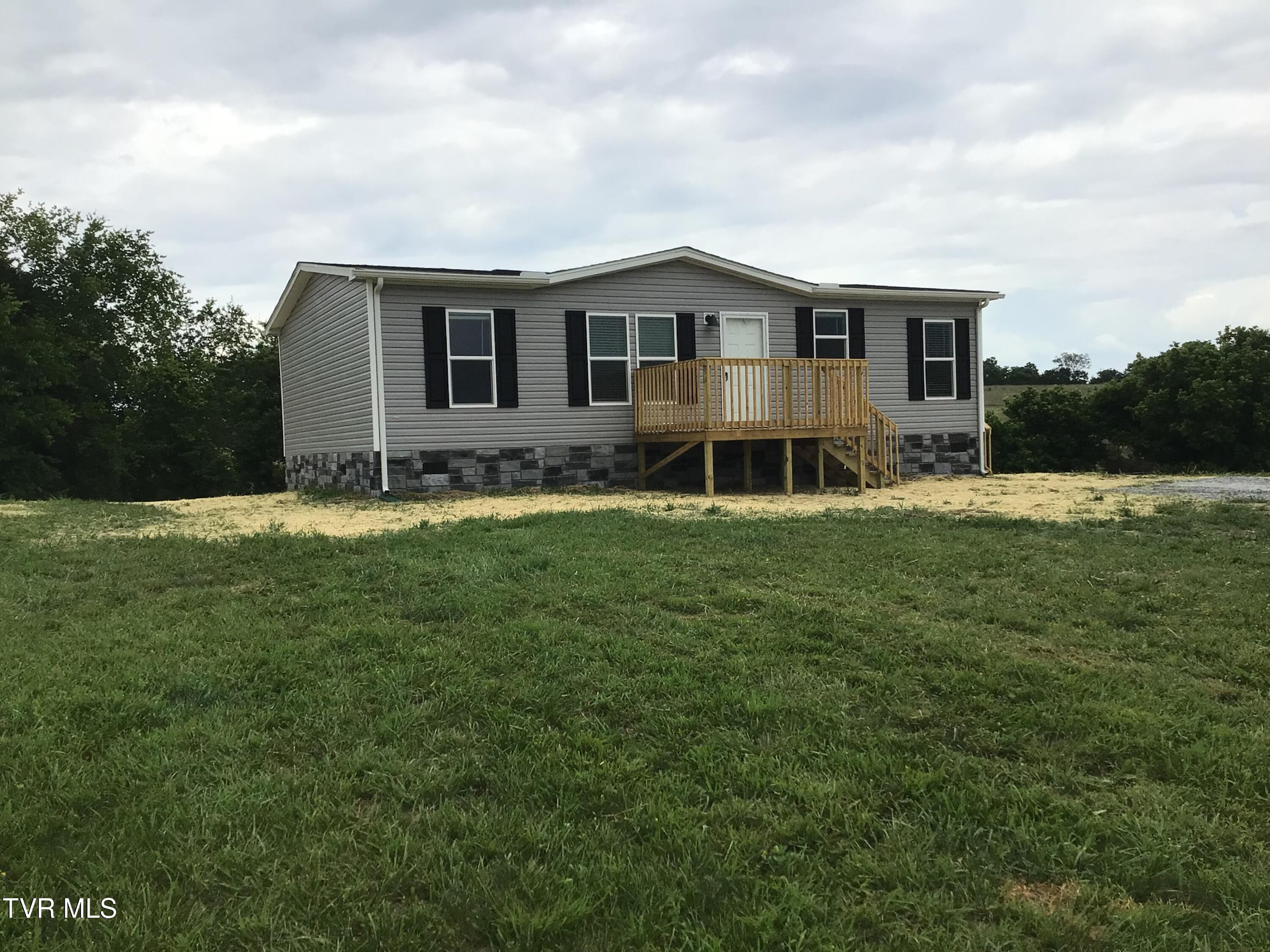 805 Dulaney Road Mosheim, TN 37818 - Photo 2 of 29 805 Dulaney Rd