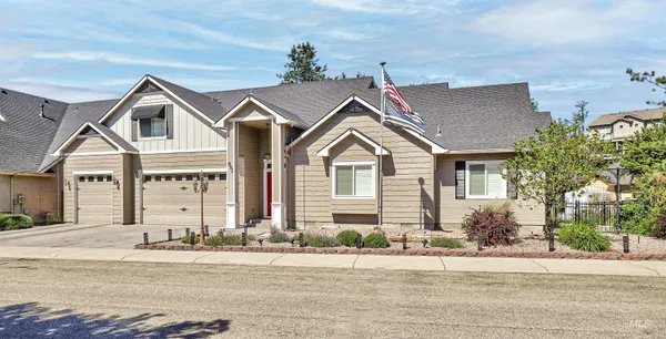 $899,999 | 892 South Capitola Way, Boise, ID 83712
