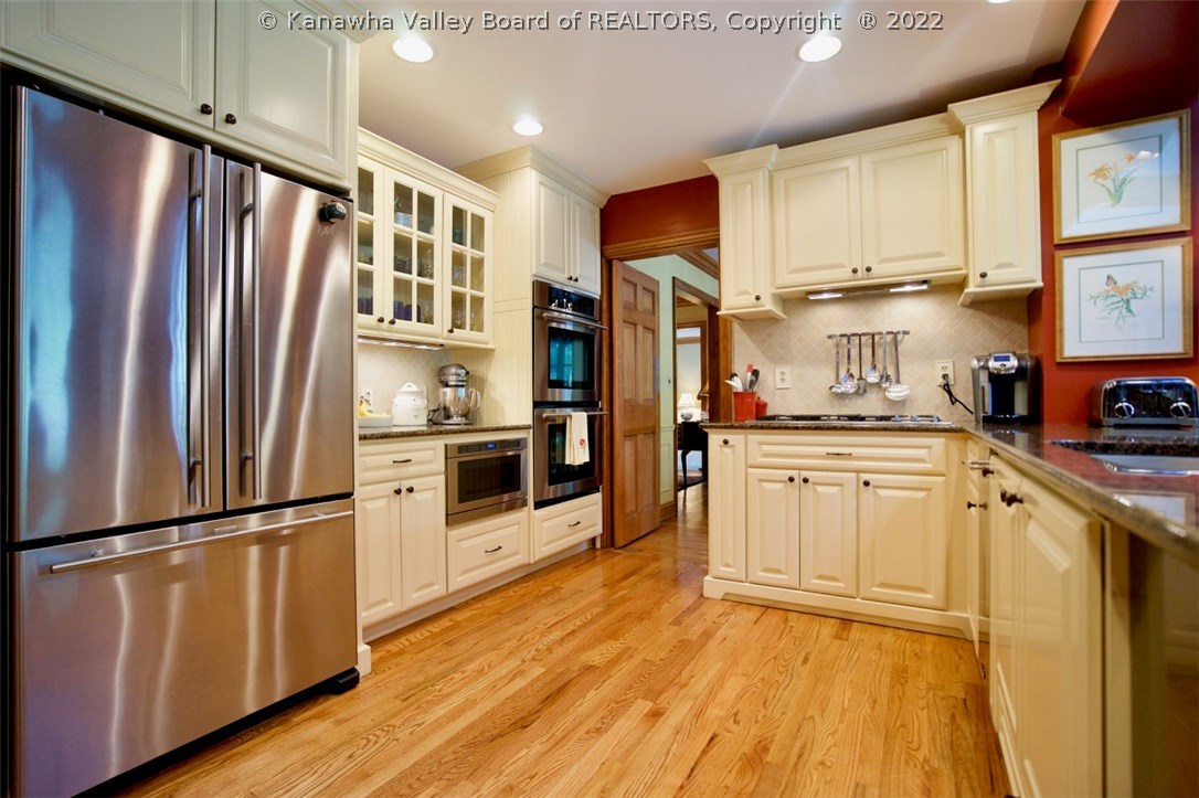 645 Holly Road Charleston, WV 25314 - Photo 13 of 30 Gallery Image 13