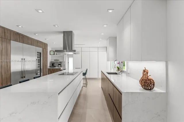 $3,150,000 | 10105 Southwest 71st Avenue, Pinecrest, FL 33156