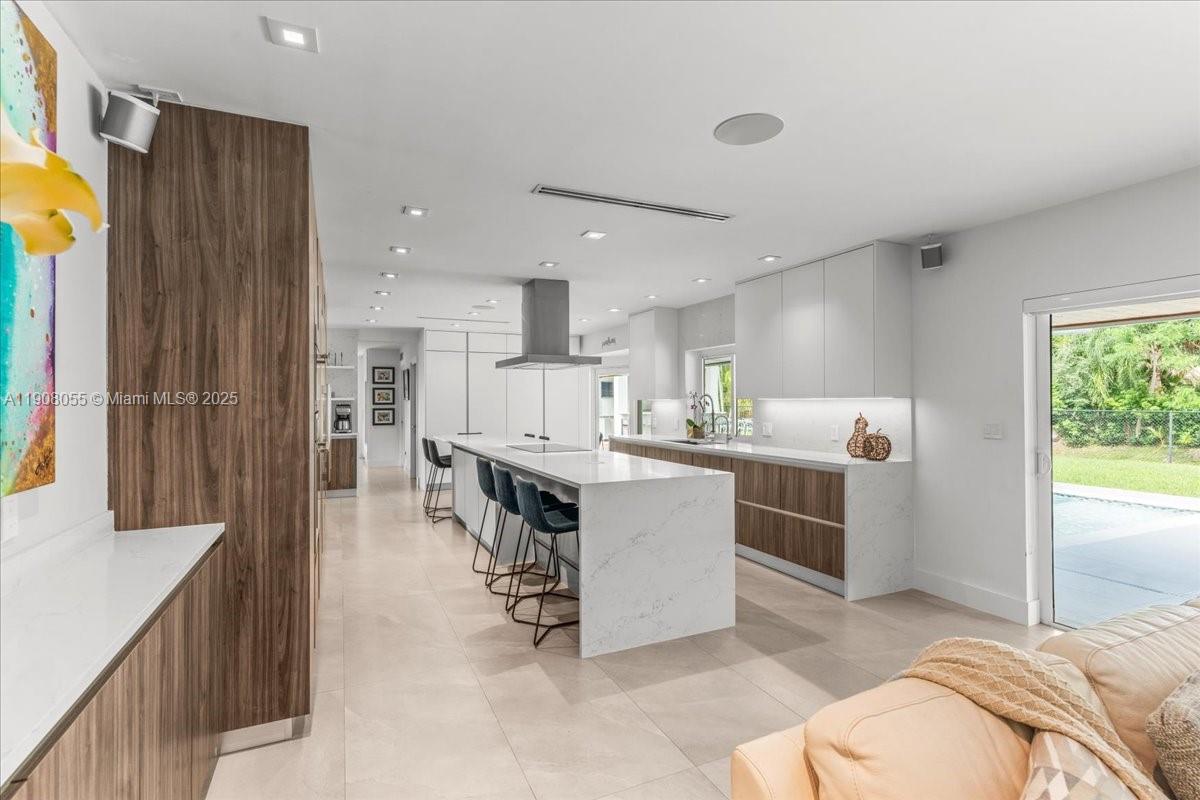 10105 Southwest 71st Avenue Pinecrest, FL 33156 - Photo 2 of 55