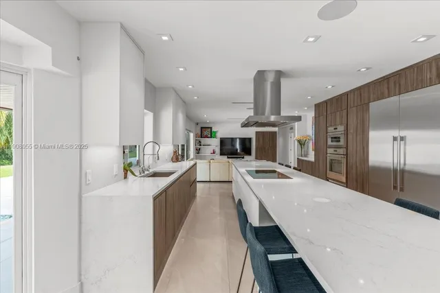 $3,150,000 | 10105 Southwest 71st Avenue, Pinecrest, FL 33156