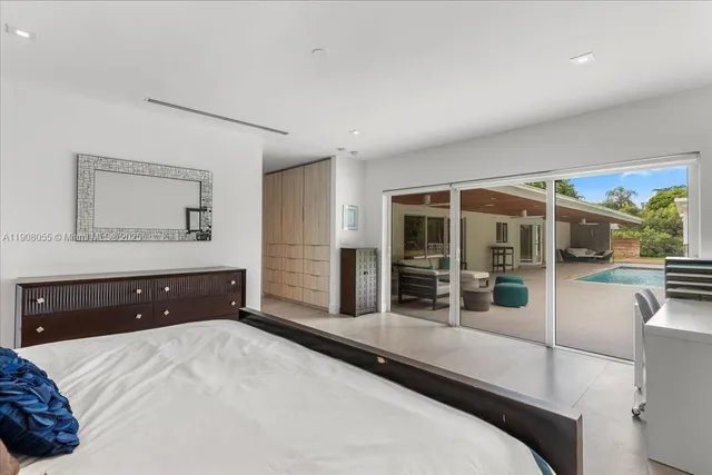 $3,150,000 | 10105 Southwest 71st Avenue, Pinecrest, FL 33156