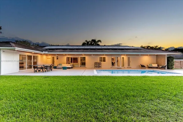 $3,150,000 | 10105 Southwest 71st Avenue, Pinecrest, FL 33156