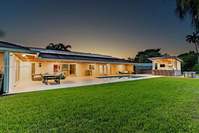 $3,150,000 | 10105 Southwest 71st Avenue, Pinecrest, FL 33156