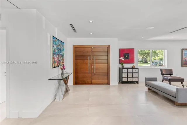 $3,150,000 | 10105 Southwest 71st Avenue, Pinecrest, FL 33156