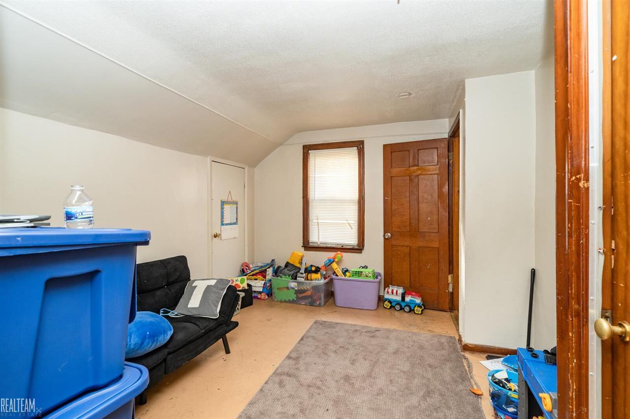 5520 Alter Road Detroit, MI 48224 - Photo 14 of 22 50053041-13.JPG