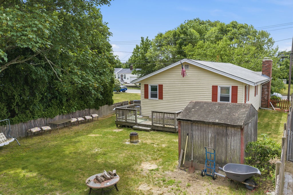 117 Fales Road Bristol, RI 02809 - Photo 5 of 45 Gallery Image 5