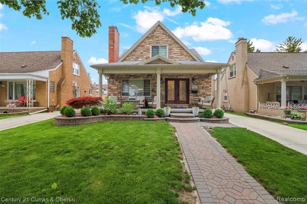 $579,900 | 6446 Oakman Boulevard, Dearborn, MI 48126