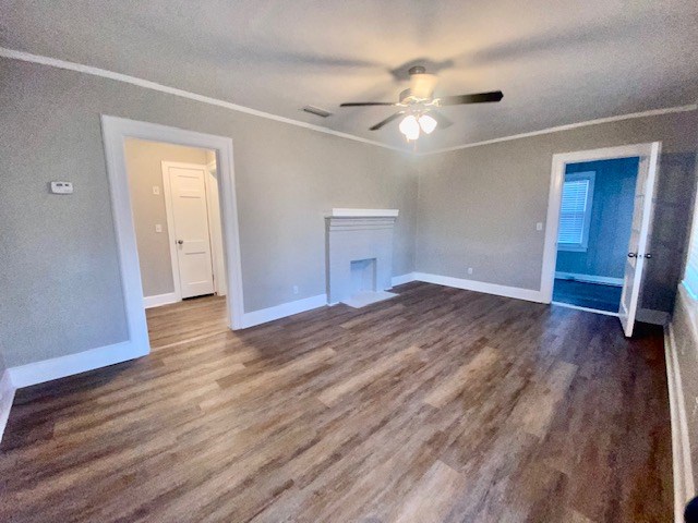 3811 14th Avenue Columbus, GA 31904 - Photo 9 of 21 Living room from front door