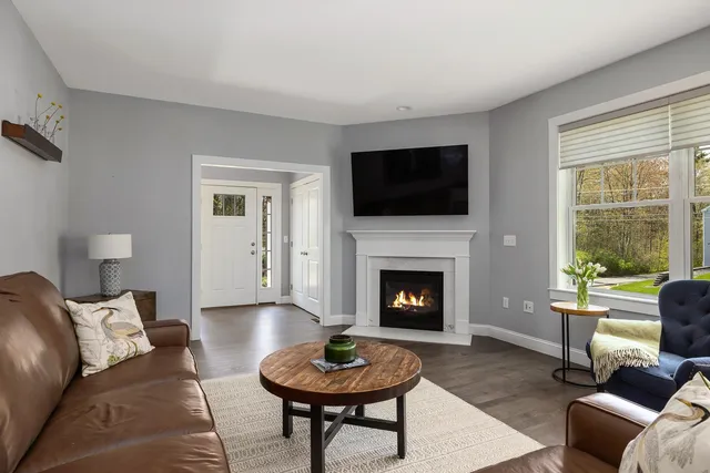 $850,000 | 53 Ross Road, Kennebunk, ME 04043