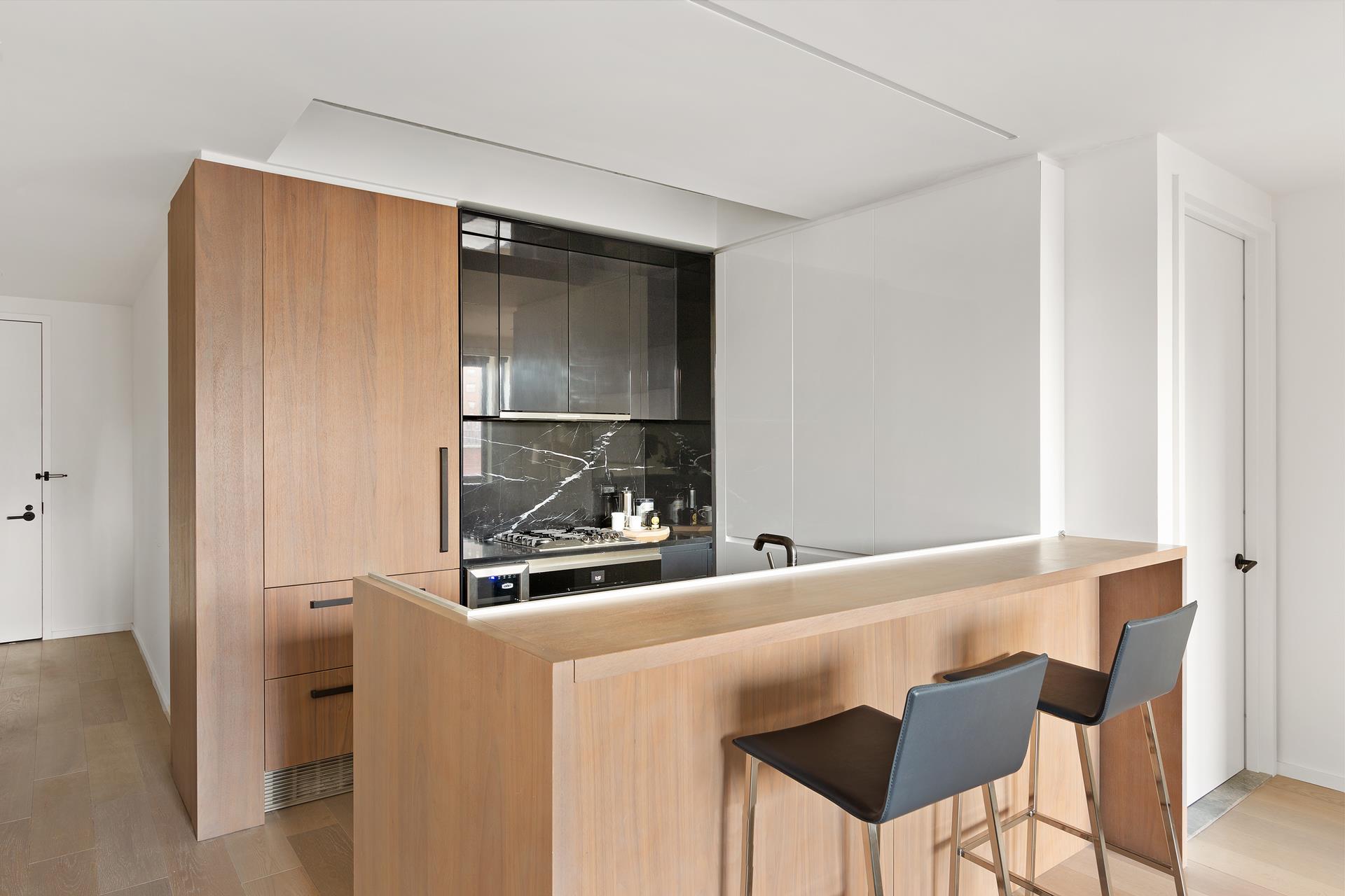 196 Orchard Street, Unit 7J Manhattan, NY 10002 - Photo 11 of 16