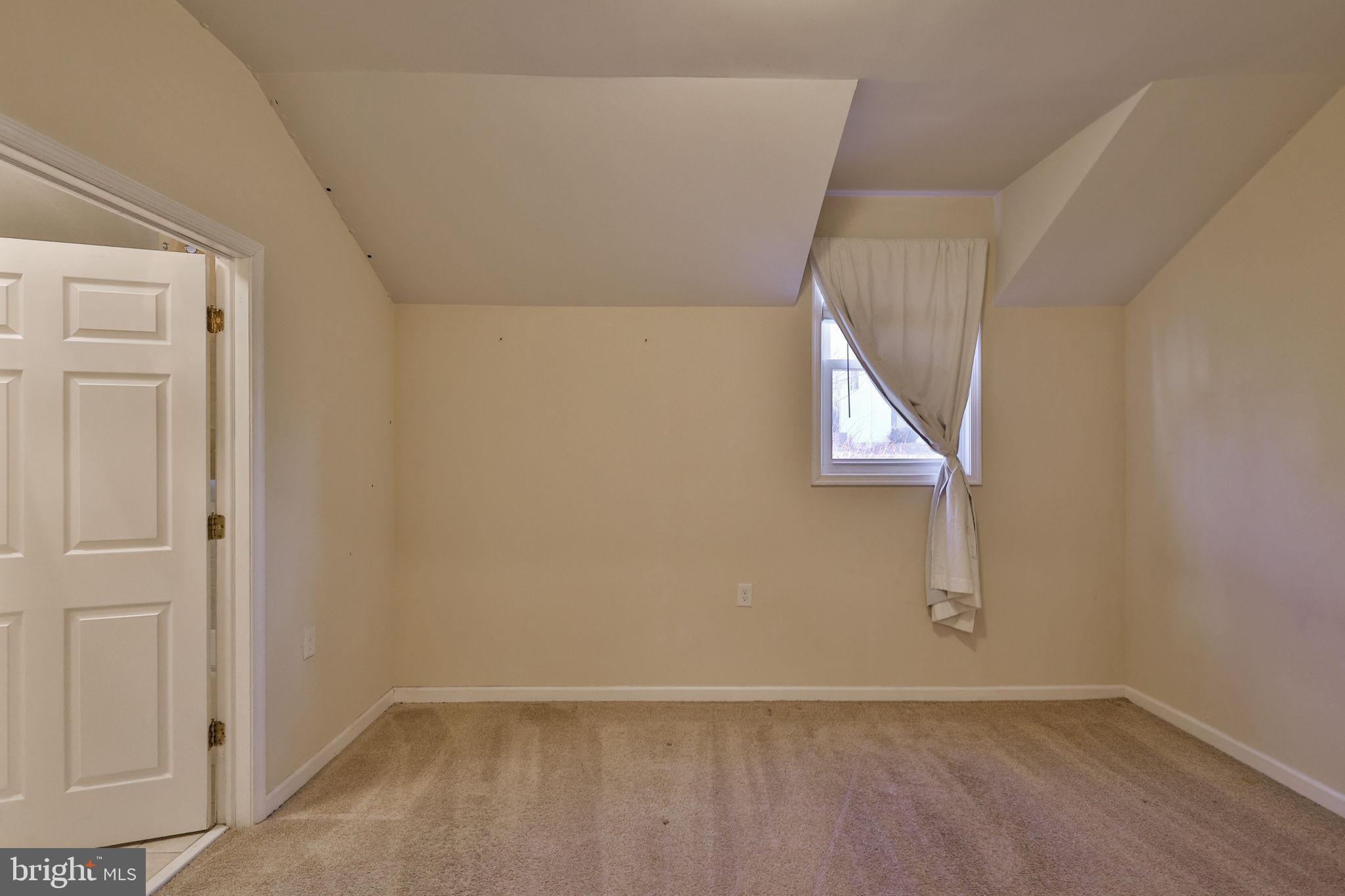 2811 Kingsview Avenue Easton, PA 18045 - Photo 37 of 86