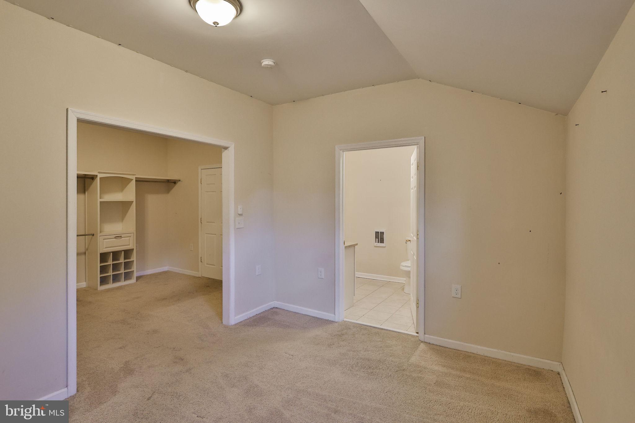 2811 Kingsview Avenue Easton, PA 18045 - Photo 41 of 86 an empty room with closet and a bathroom