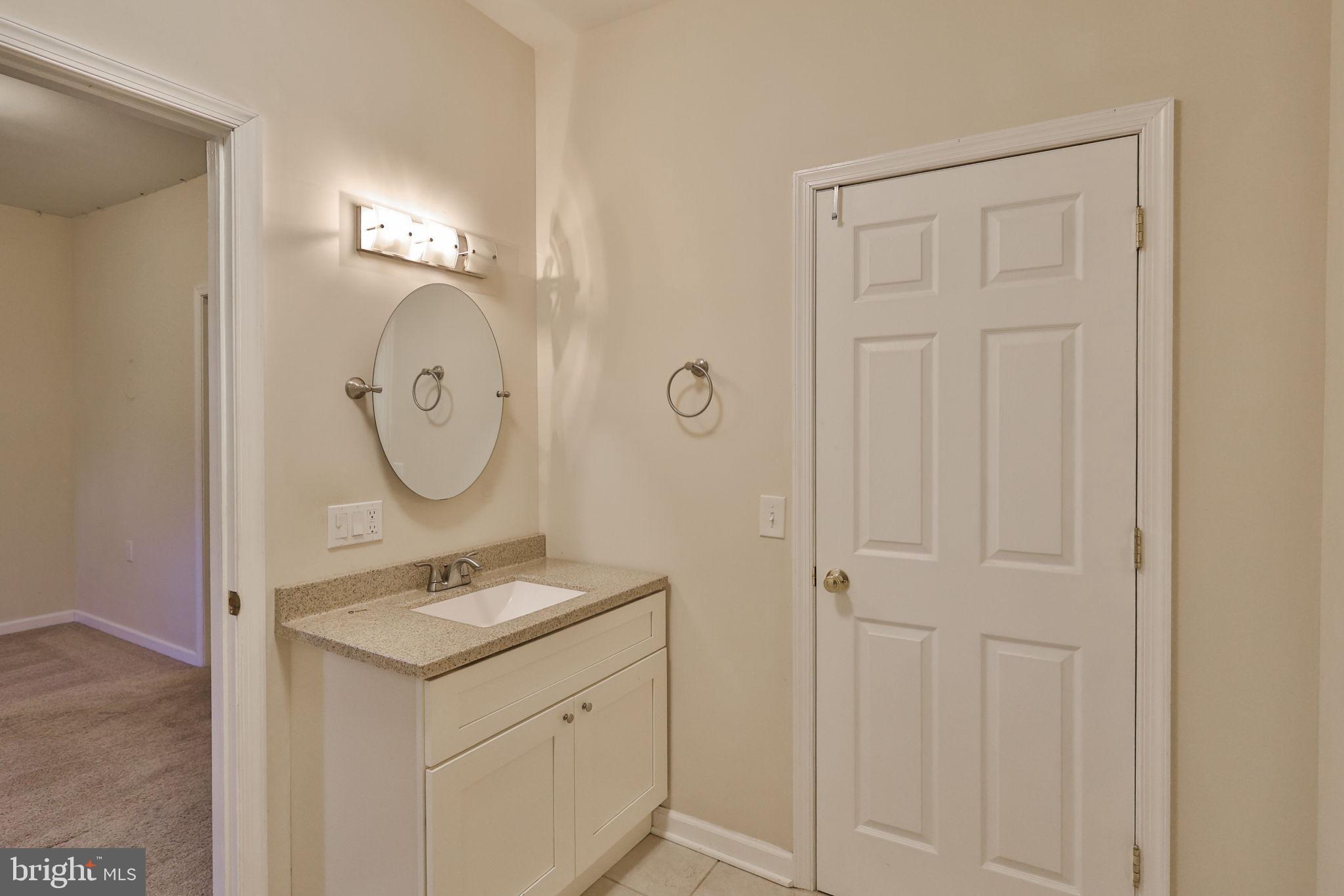 2811 Kingsview Avenue Easton, PA 18045 - Photo 45 of 86