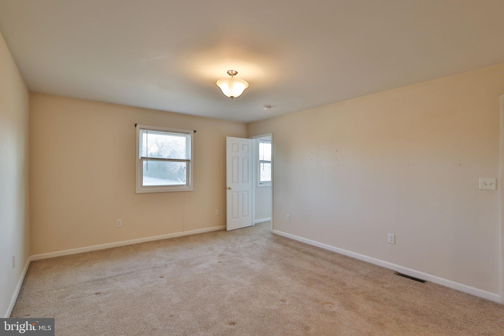 2811 Kingsview Avenue Easton, PA 18045 - Photo 49 of 86