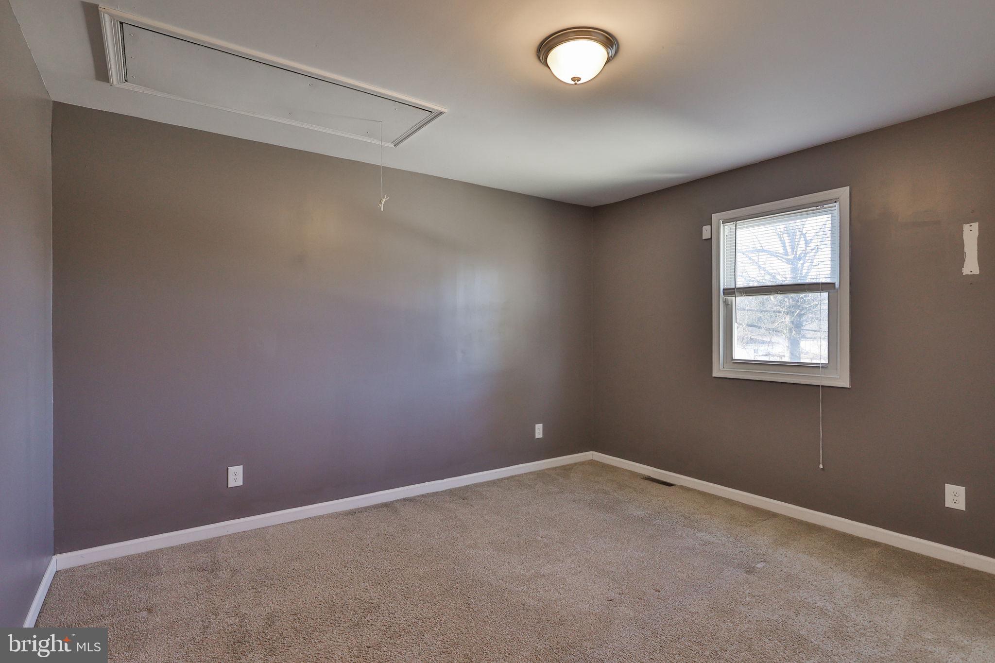 2811 Kingsview Avenue Easton, PA 18045 - Photo 57 of 86 an empty room with a window