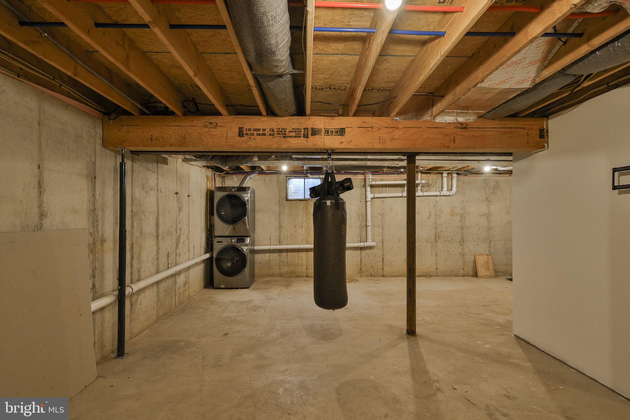 2811 Kingsview Avenue Easton, PA 18045 - Photo 69 of 86 a view of a room with gym equipment